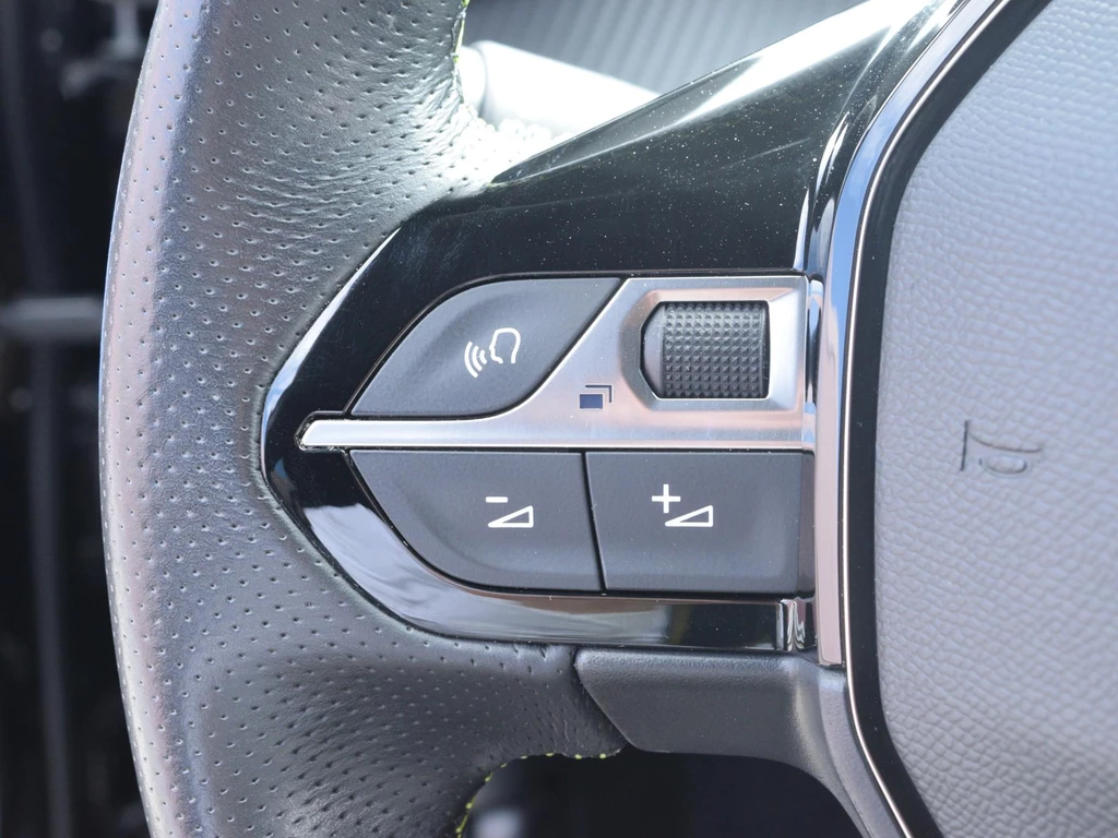 Peugeot e-2008 – foto 24