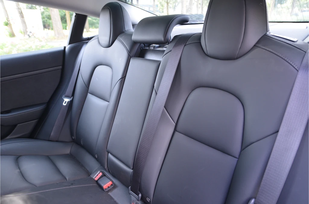 Tesla Model 3 – foto 12