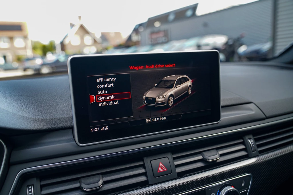 Audi S4 – foto 49