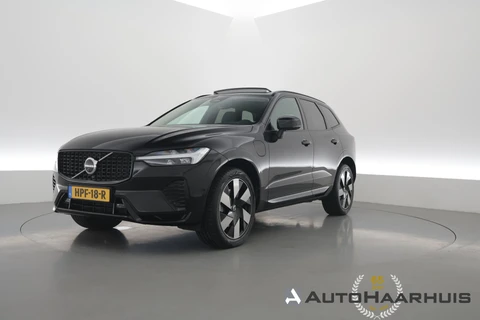 Volvo XC60 2.0 T8 Plug-in hybrid AWD Ultimate Dark | Pano | Trekhaak | HUD | Pilot Assist | Bliss | Leder | H&K | 360cam | Stoel- Stuurverw.