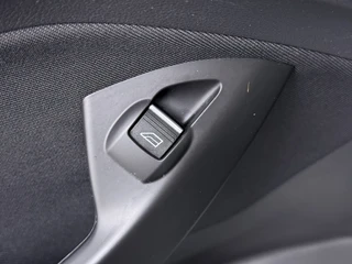 Ford C-MAX – thumbnail 36