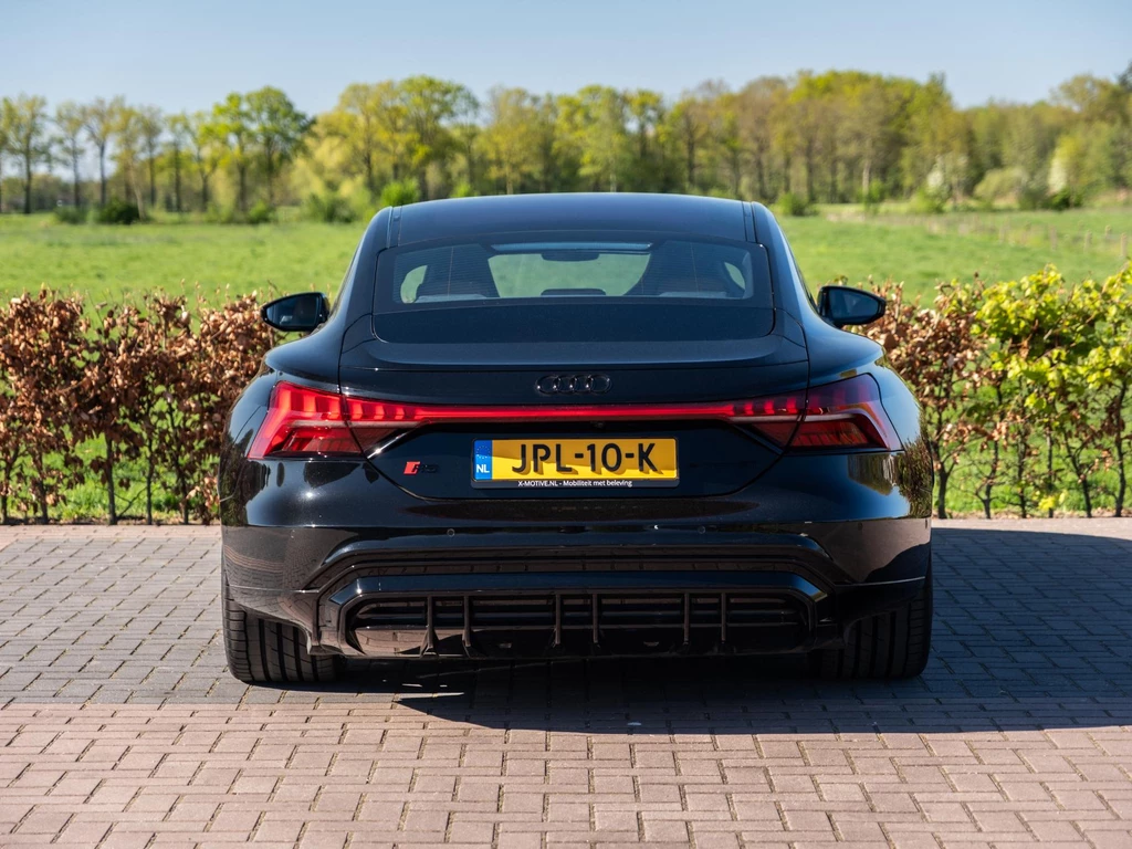 Audi e-tron GT – foto 11