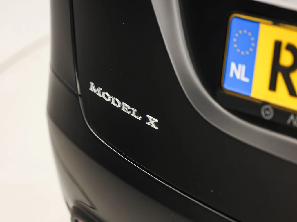 Tesla Model X – foto 25