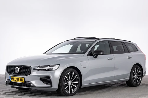 Volvo V60 T8 Plug-in Hybrid AWD Plus Dark | LEDER | PANORAMADAK