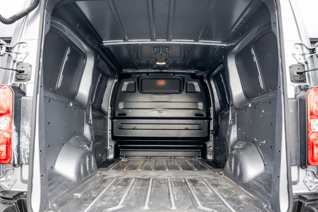Opel Vivaro – foto 12
