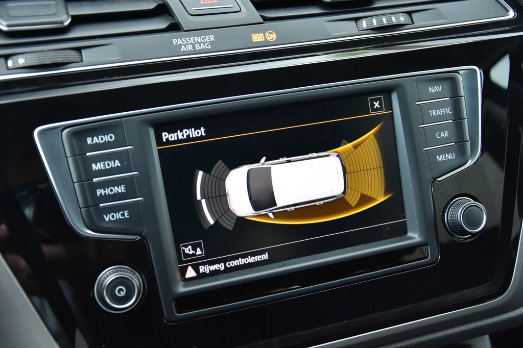 Volkswagen Touran – foto 17