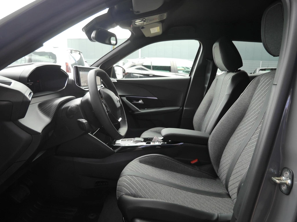 Peugeot e-2008 – foto 9