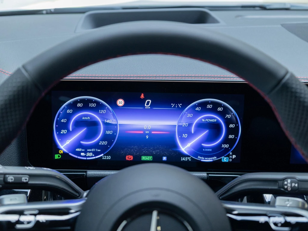 Mercedes-Benz EQA – foto 14