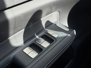Polestar 4 – thumbnail 18