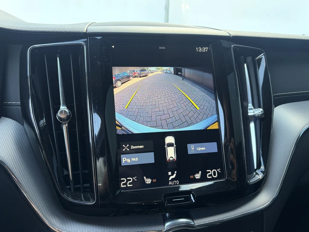 Volvo XC60 – foto 15