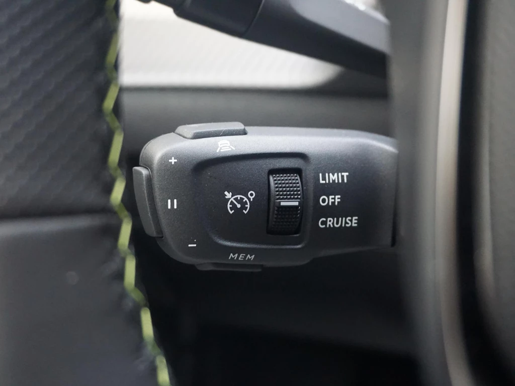 Peugeot e-208 – foto 19