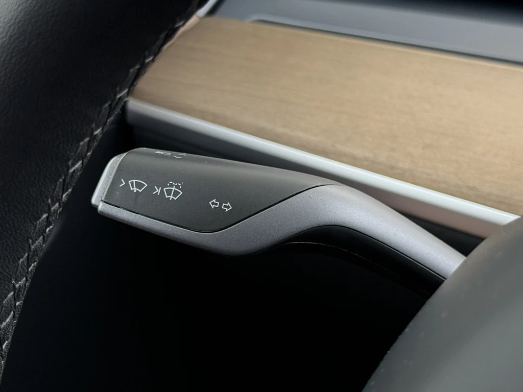 Tesla Model Y – foto 33
