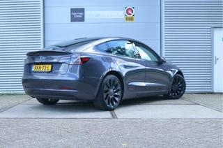 Tesla Model 3 – thumbnail 3