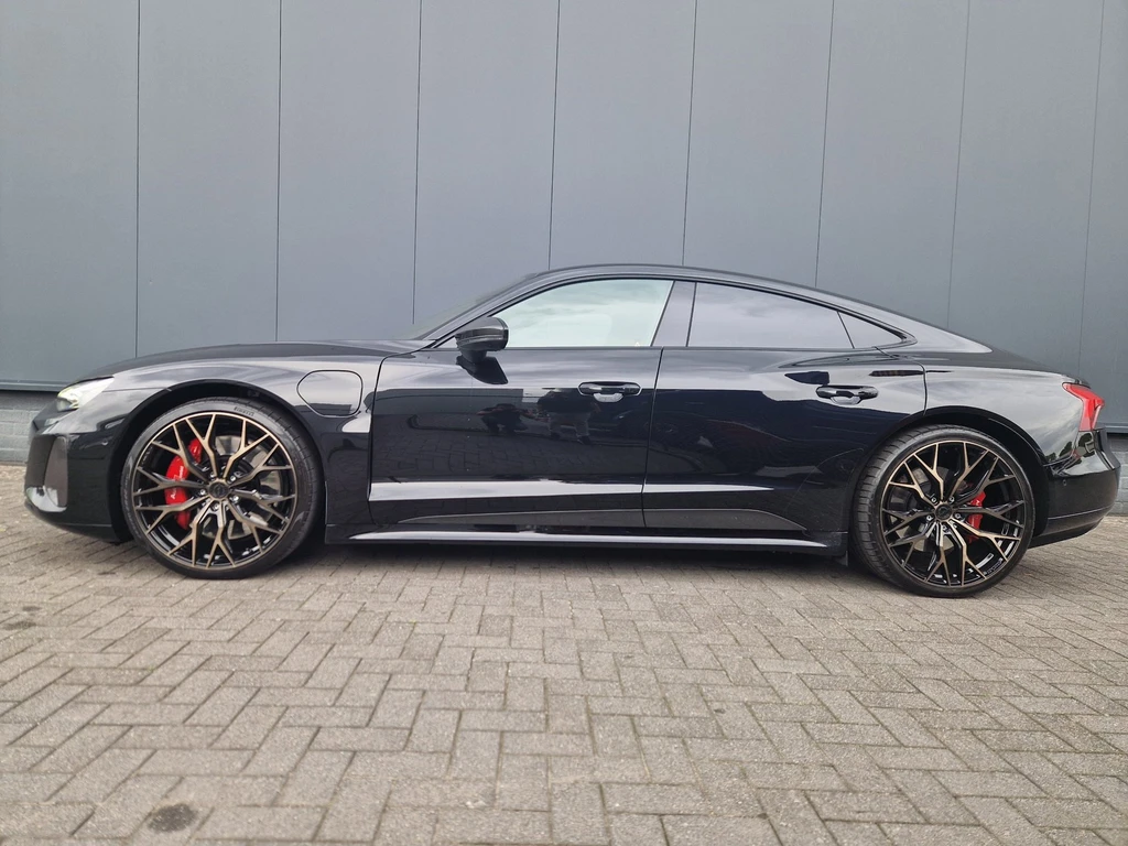 Audi e-tron GT – foto 2