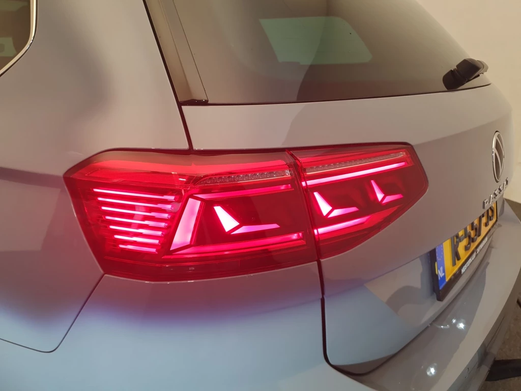 Volkswagen Passat – foto 25