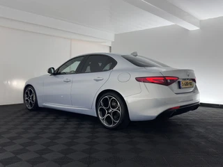 Alfa Romeo Giulia – thumbnail 2
