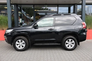 Toyota Land Cruiser – thumbnail 3