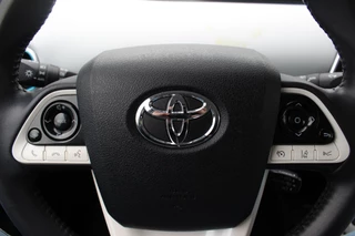 Toyota Prius – thumbnail 31