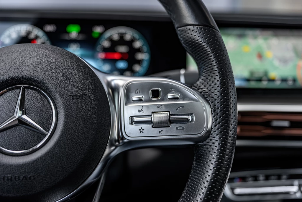 Mercedes-Benz EQC – foto 24
