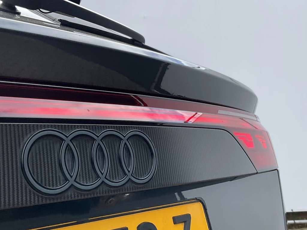 Audi RSQ8 – foto 23