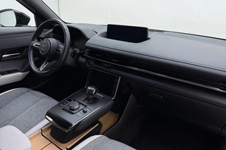 Mazda MX-30 – thumbnail 16