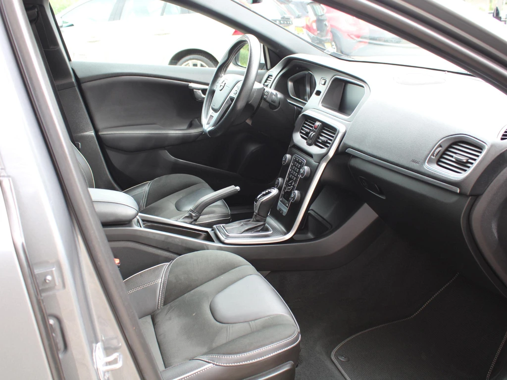 Volvo V40 – foto 12
