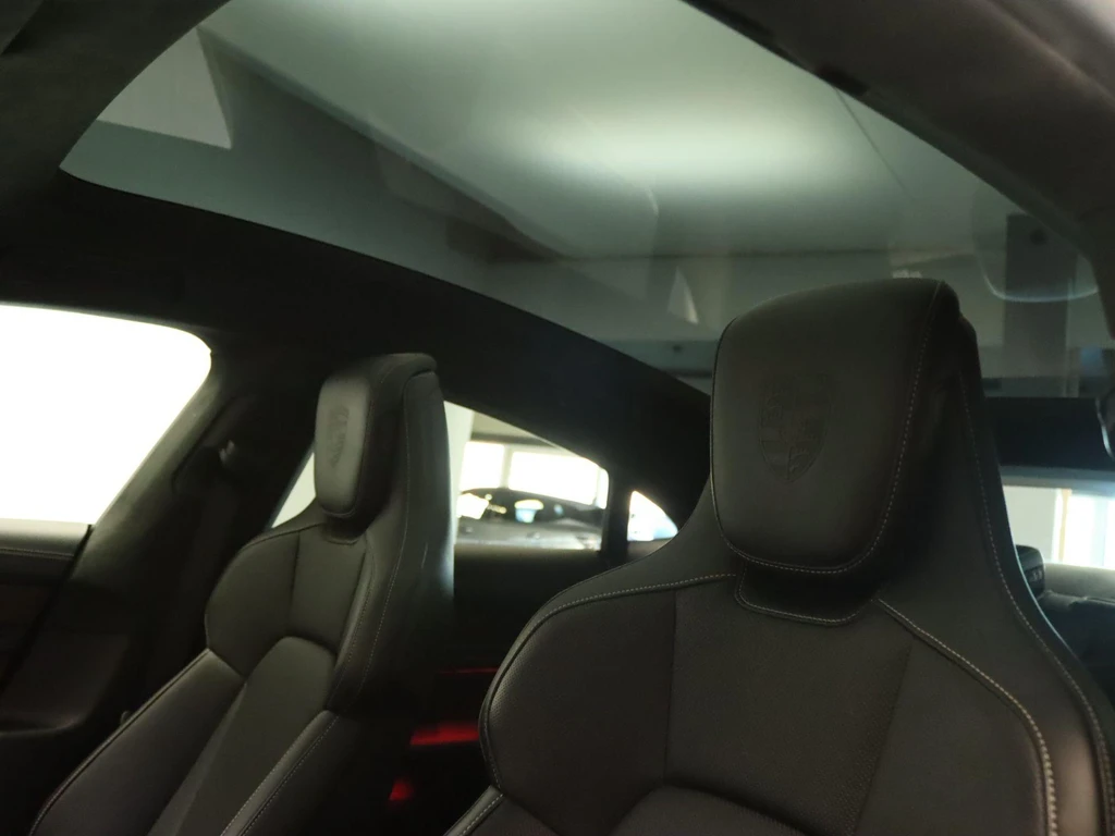 Porsche Taycan – foto 13