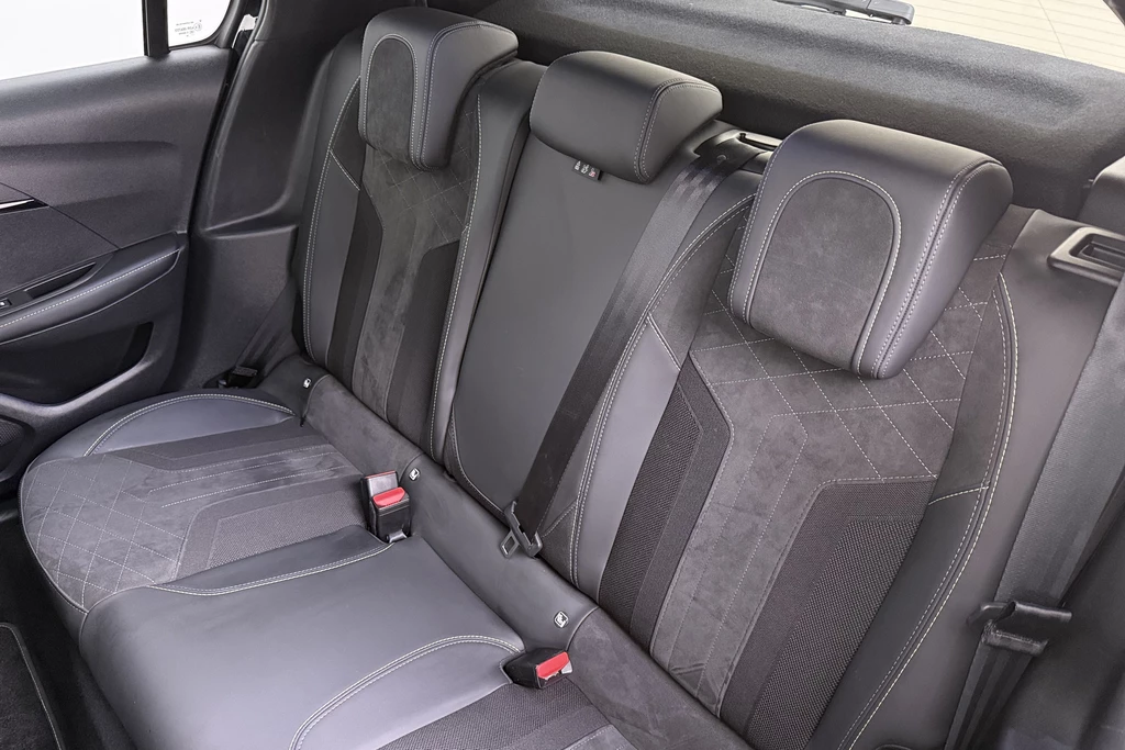 Peugeot e-208 – foto 12