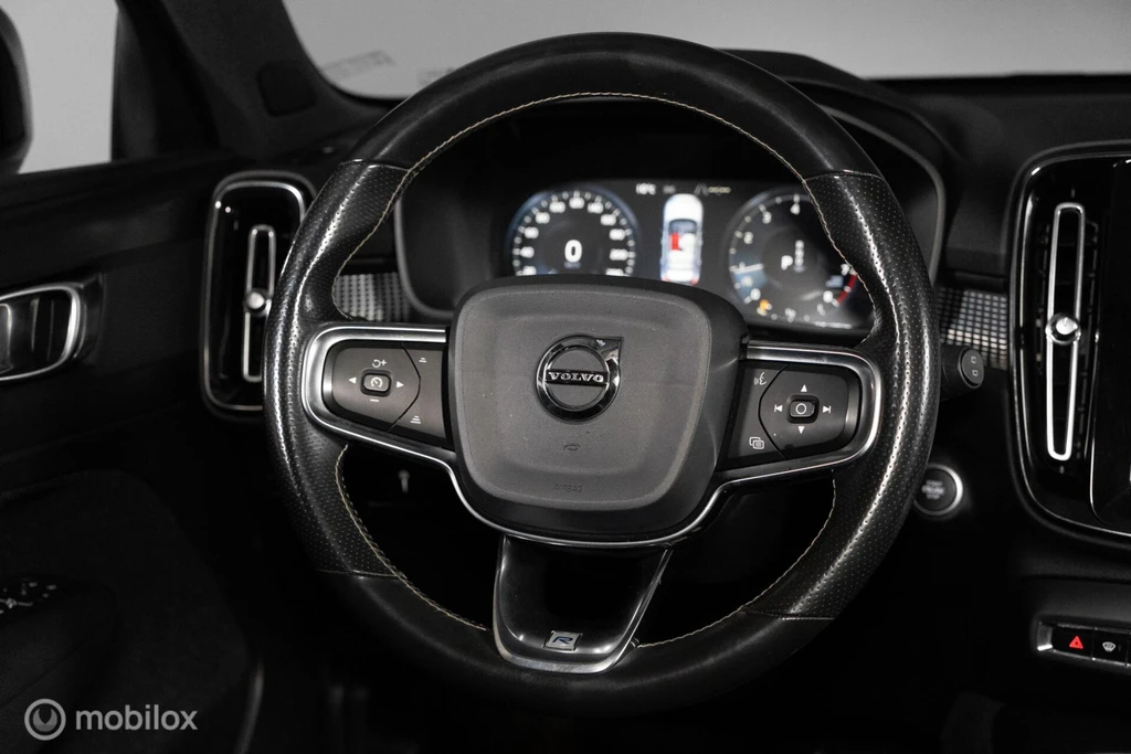 Volvo XC40 – foto 11