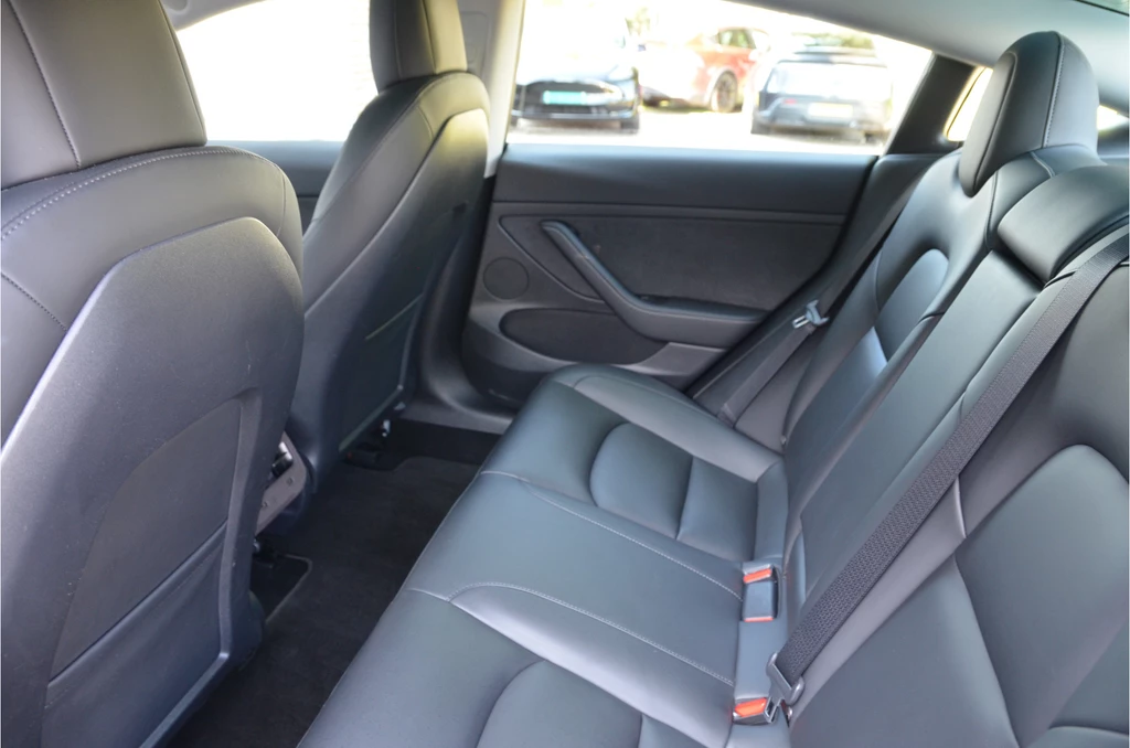 Tesla Model 3 – foto 12