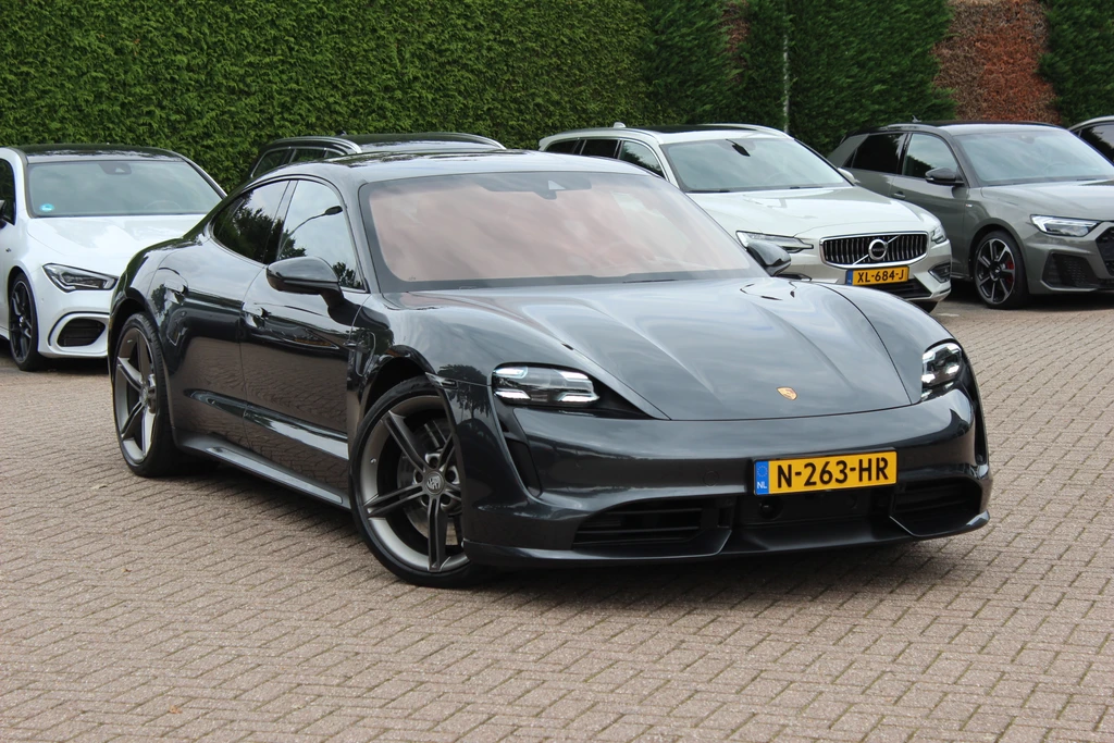 Porsche Taycan – foto 6