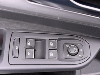 Volkswagen Golf – thumbnail 33