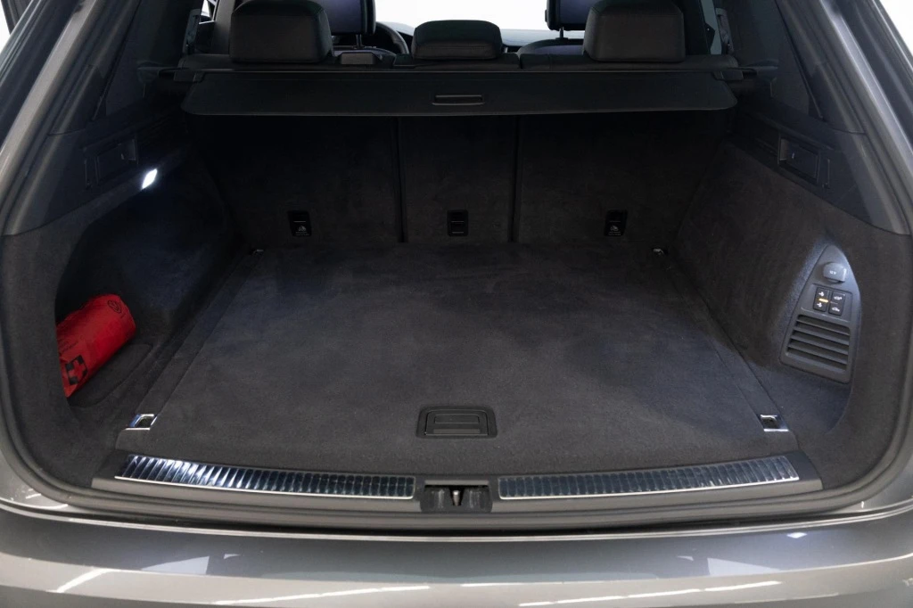 Volkswagen Touareg – foto 24