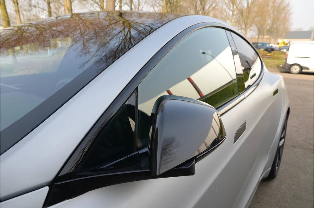 Tesla Model S – foto 32