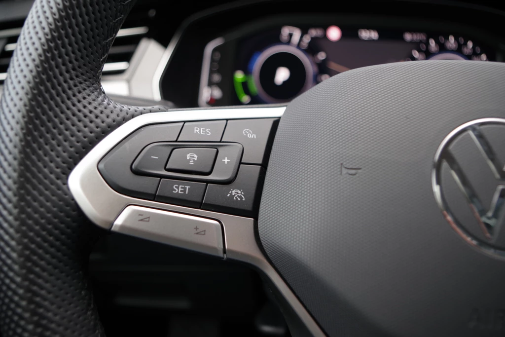 Volkswagen Passat – foto 20