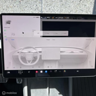 Tesla Model 3 – thumbnail 17