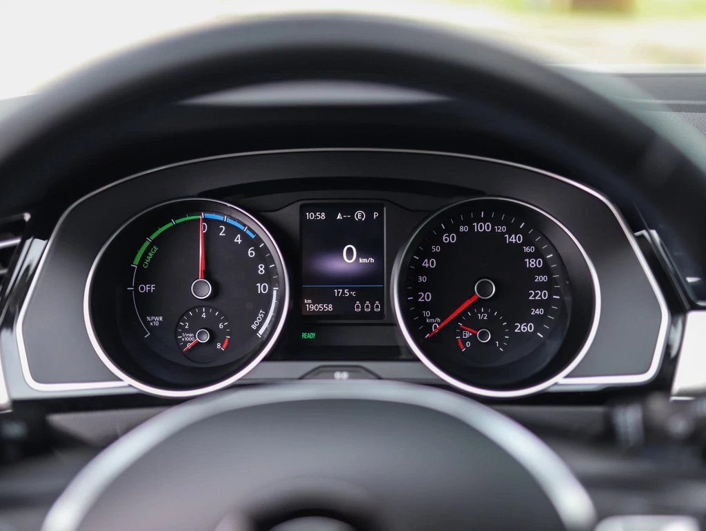Volkswagen Passat – foto 42