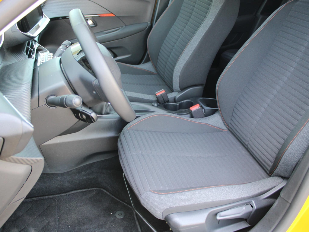 Peugeot 208 – foto 15