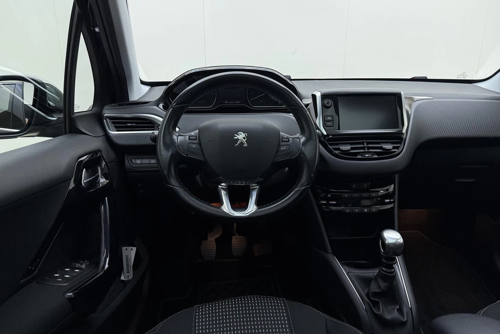Peugeot 208 – foto 18