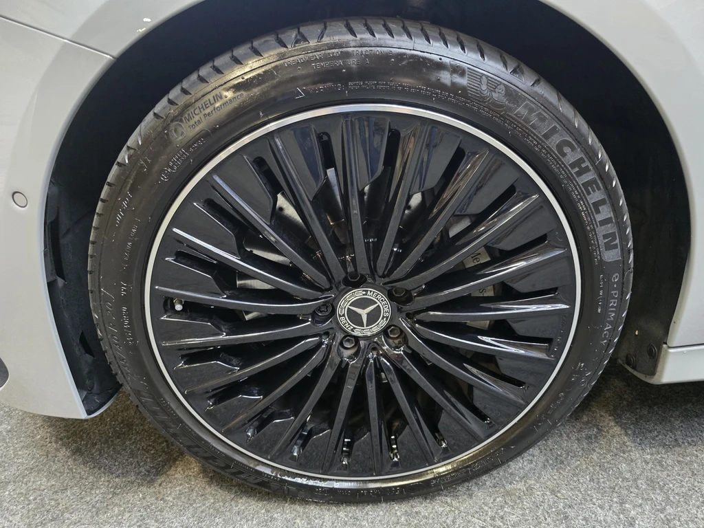 Mercedes-Benz E-Klasse – foto 8