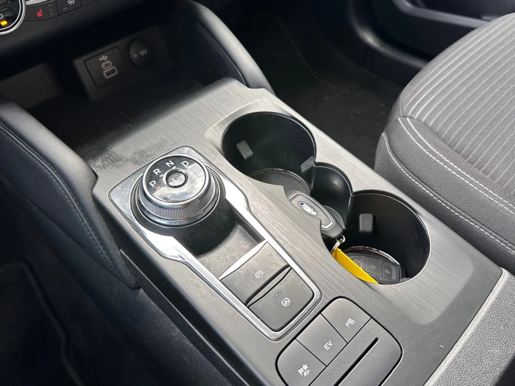 Ford Kuga – foto 18