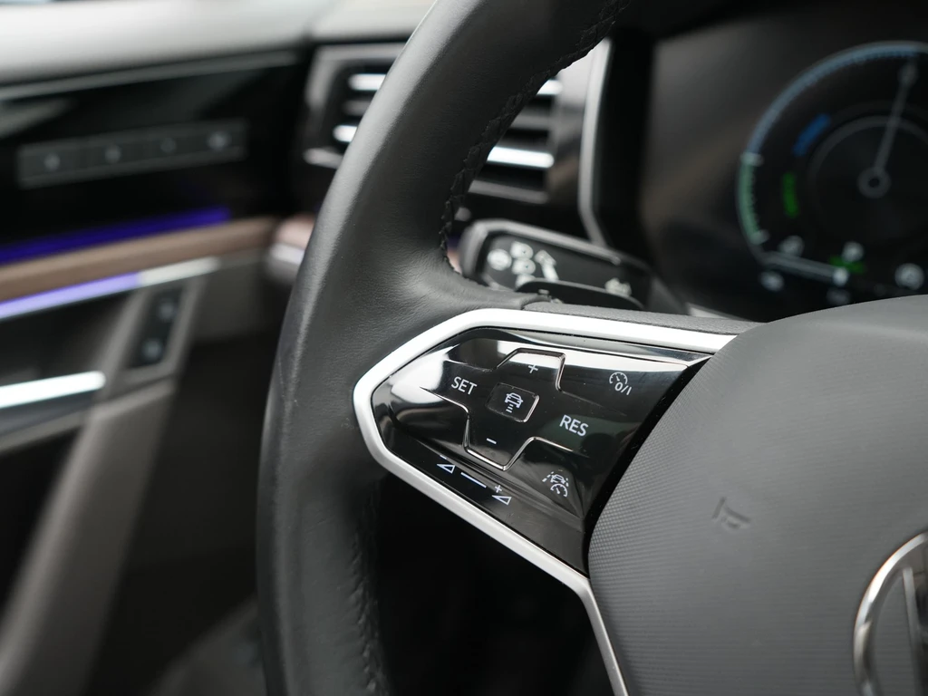 Volkswagen Touareg – foto 38