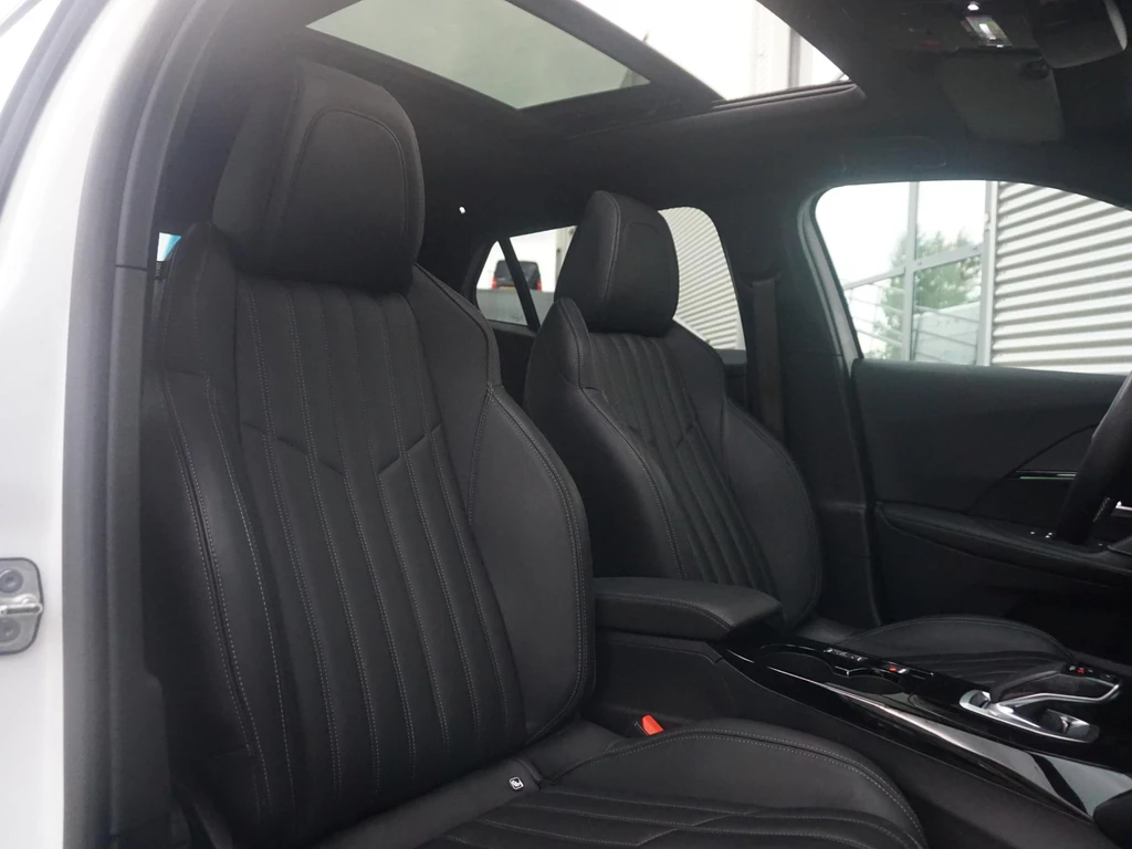 Peugeot e-2008 – foto 38