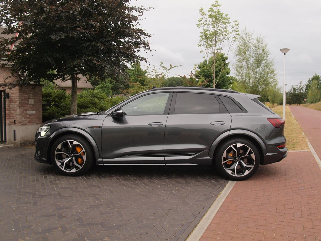 Audi e-tron – foto 2