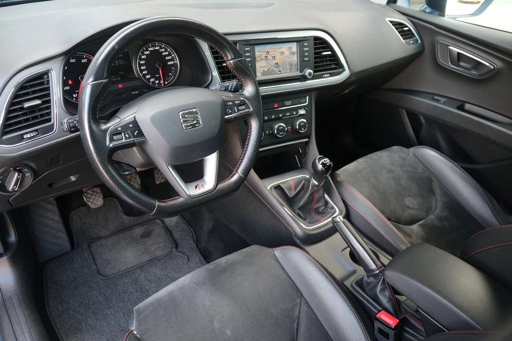 SEAT Leon – foto 8
