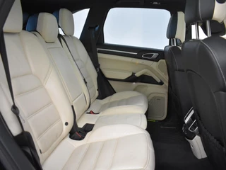 Porsche Cayenne – thumbnail 48