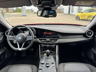 Alfa Romeo Giulia – thumbnail 13