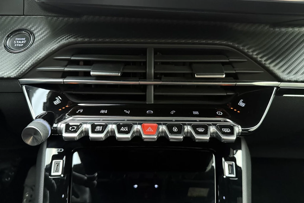 Peugeot 208 – foto 29