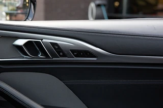 BMW 8 Serie – thumbnail 30