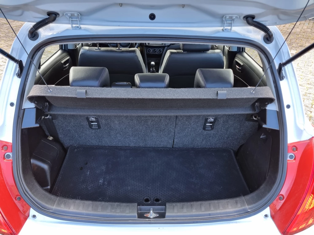 Suzuki Swift – foto 15